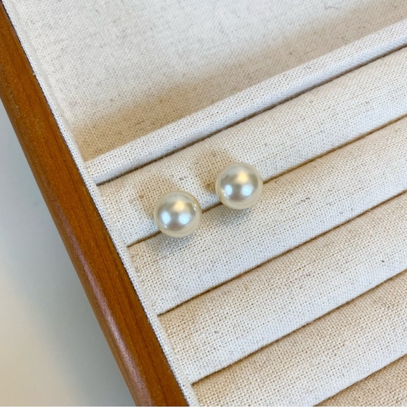 Jewelry - 4/$15 Cream Off White Lustre Soft Glow Faux Pearls Earrings Studs